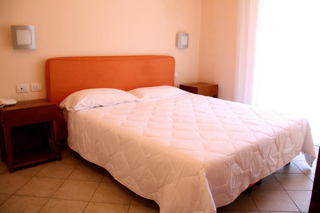 Alba Hotel Marina di Ravenna Buitenkant foto