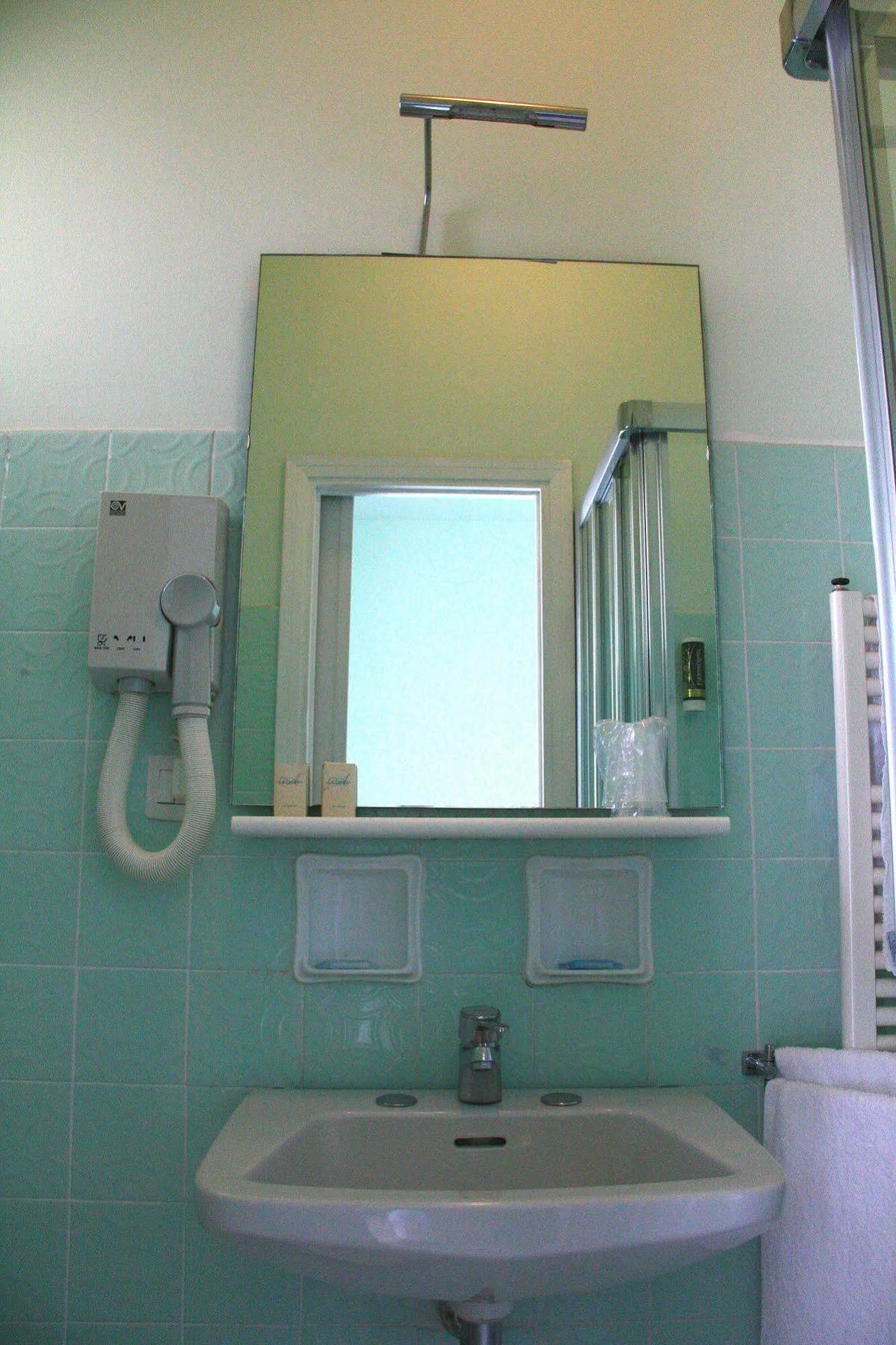 Alba Hotel Marina di Ravenna Buitenkant foto