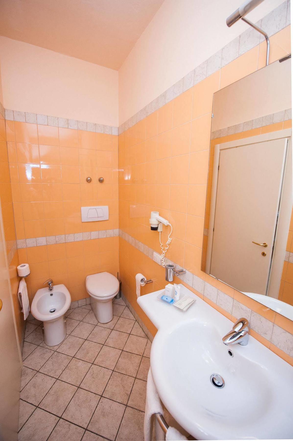 Alba Hotel Marina di Ravenna Buitenkant foto